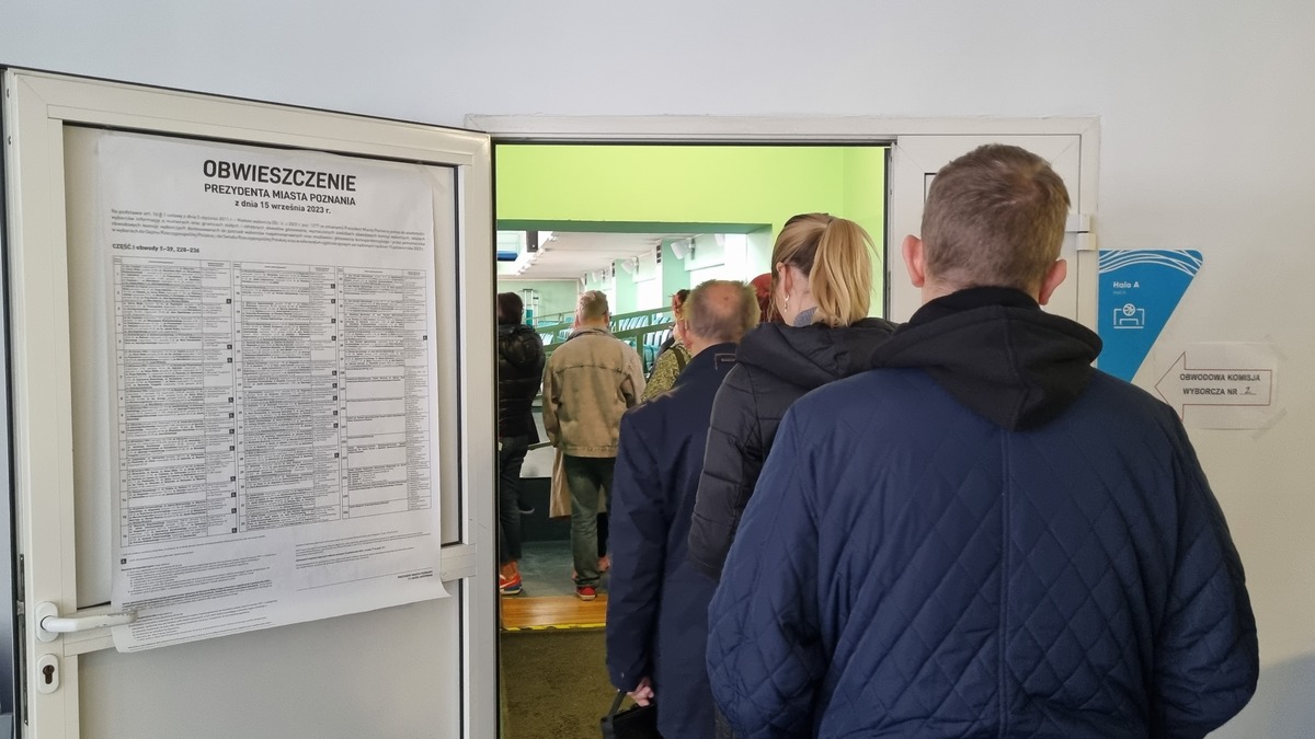 kolejki kolejka wybory 2023 - Magdalena Konieczna - Radio Poznań