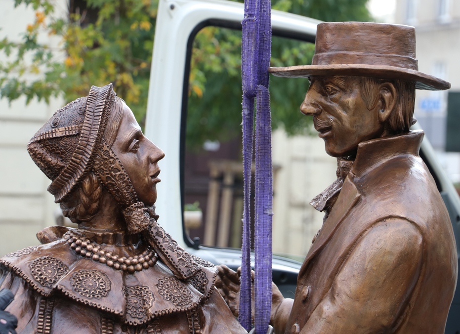 Para w strojach ludowych - Urząd Miasta i Gminy Szamotuły