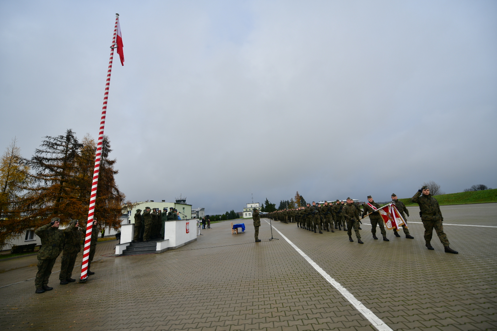 poznańscy piloci misja estonia f16 w estonii  - Wojtek Wardejn - Radio Poznań