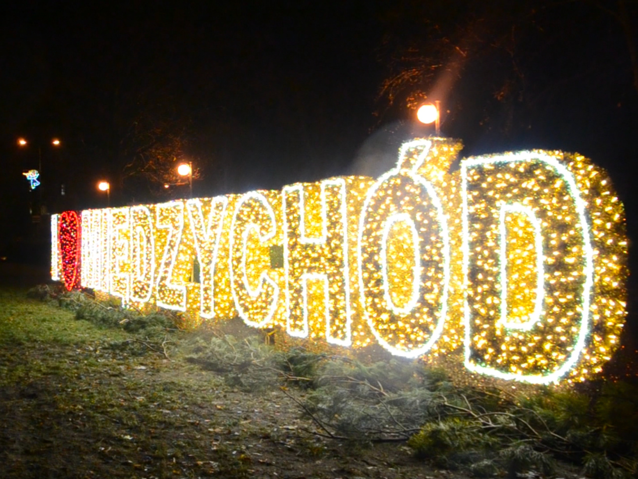 oświetlenie iluminacje międzychód - Express Międzychodzki