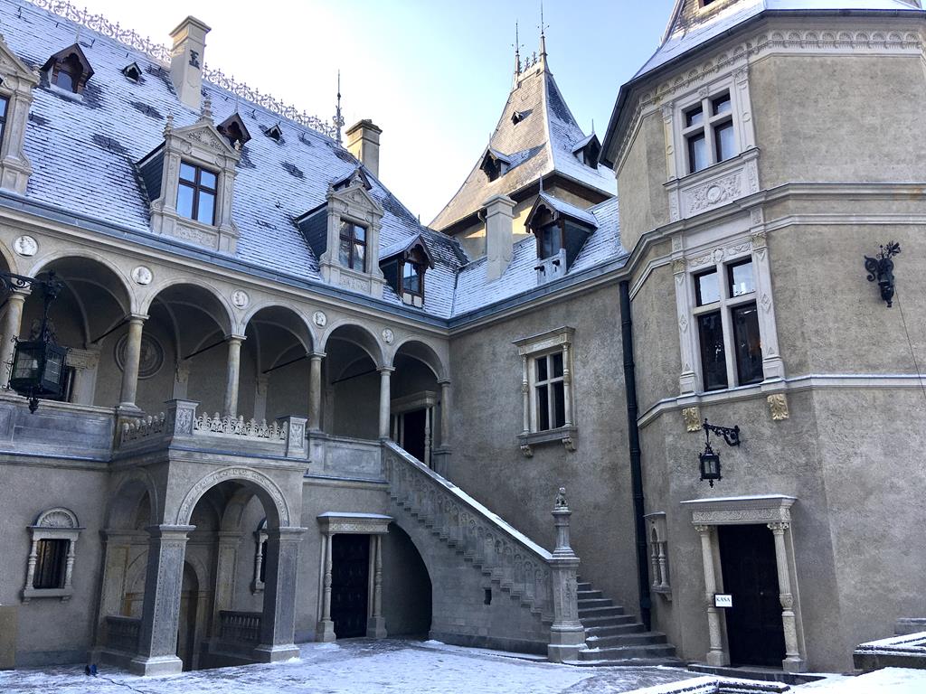 zamek w gołuchowie po remoncie - Danuta Synkiewicz  - Radio Poznań