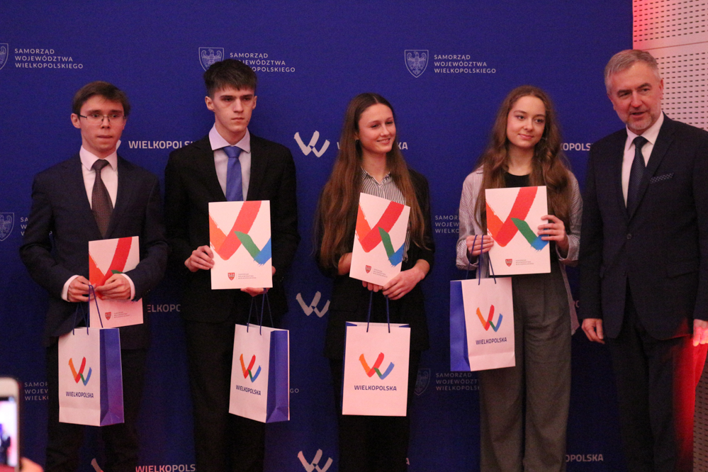 stypendia marszałka - Leon Bielewicz  - Radio Poznań