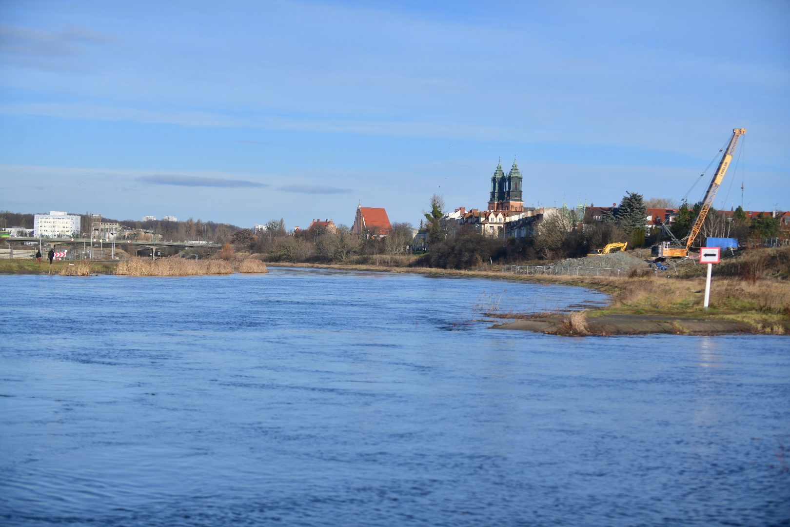 budowa kładki bertychowskiej stan warty warta poziom wody rzeka warta - Wojtek Wardejn - Radio Poznań