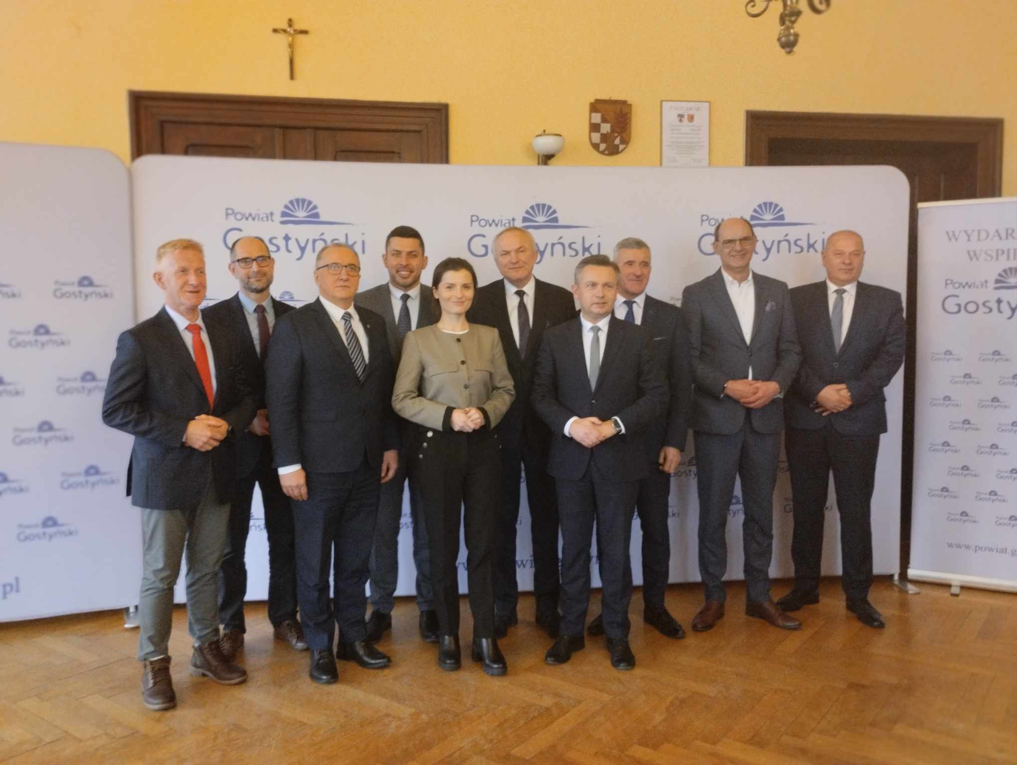 wojewoda miliony gostyń - Starostwo Powiatowe w Gostyniu