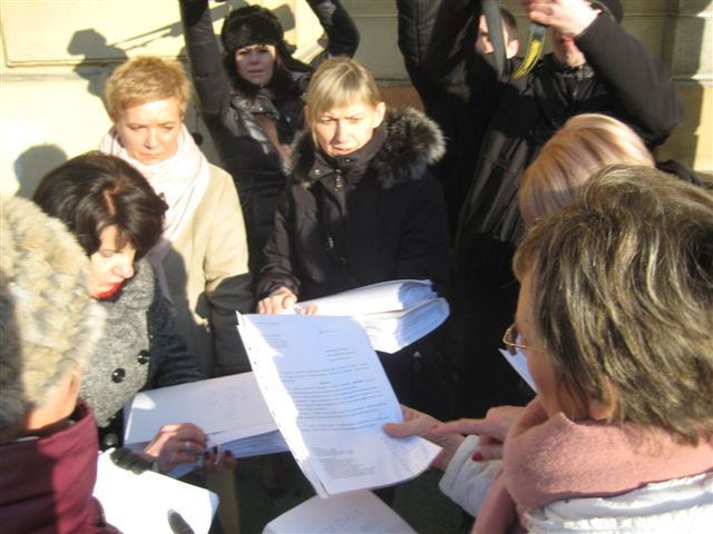 Protest ws. przedszkoli - Kalisz - Danuta Synkiewicz