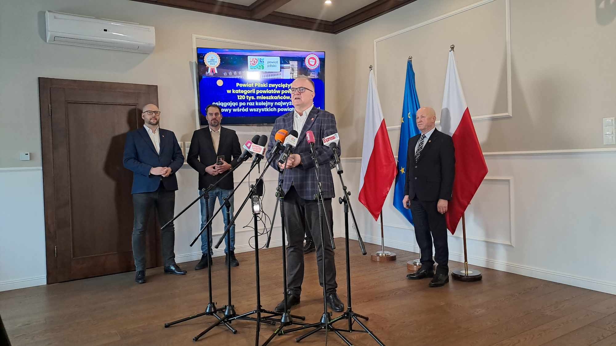 powiat pilski nagroda - Przemysław Stochaj - Radio Poznań