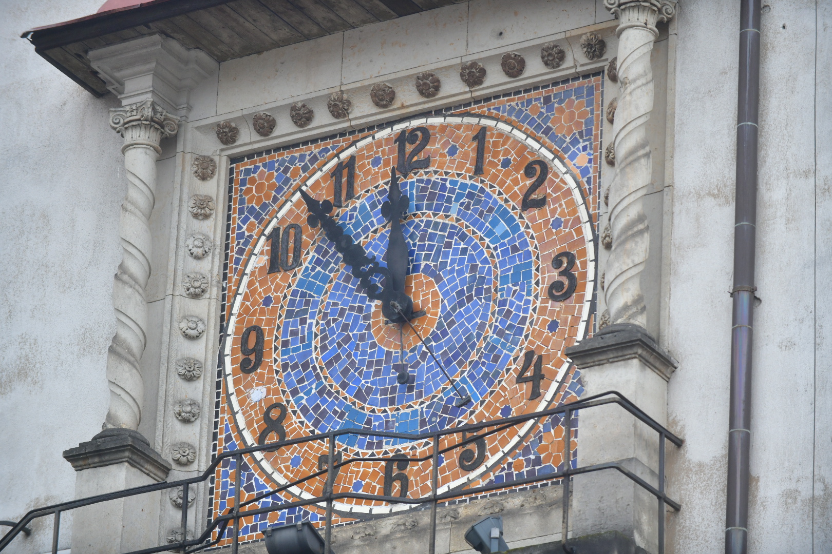 Zegar na Paderewskiego - Wojtek Wardejn