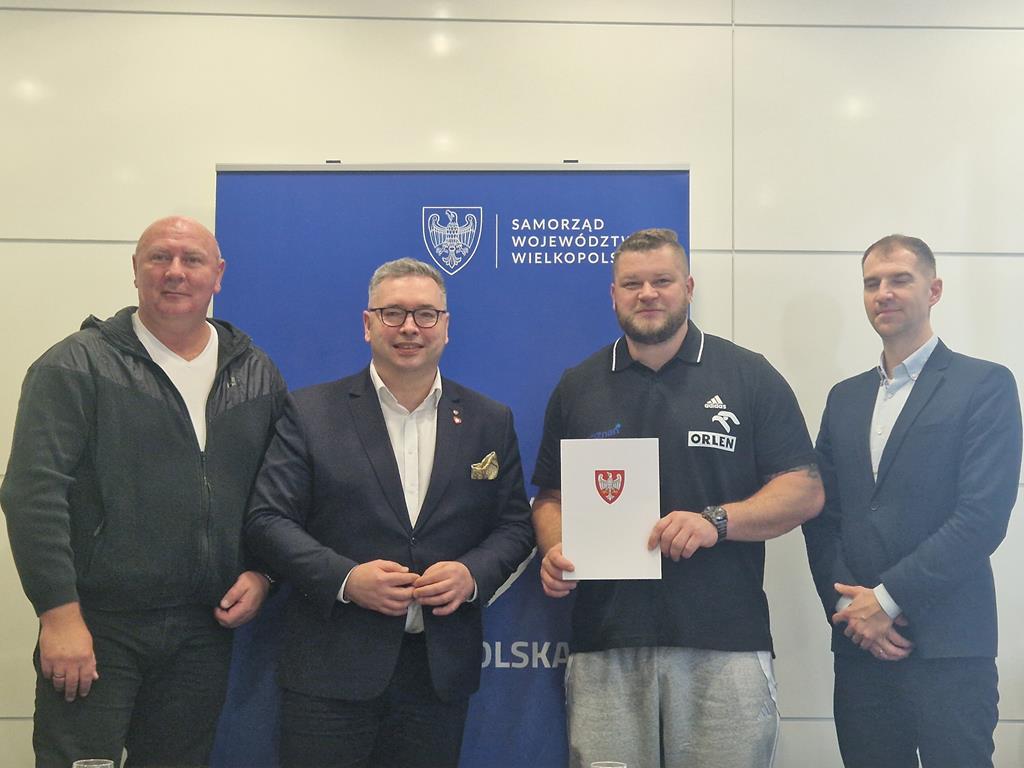 paweł fajdek stypendium - Grzegorz Hałasik - Radio Poznań