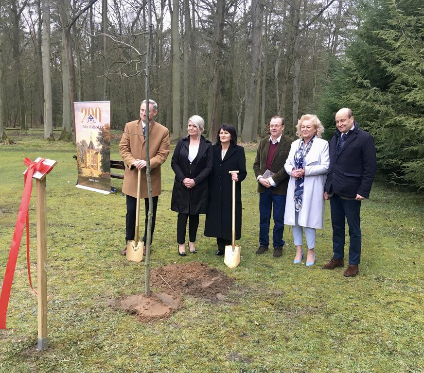 dęby antonin  - Danuta Synkiewicz  - Radio Poznań