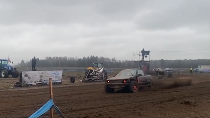 wyścigi wraków filip - Tomasz Ługawiak - Radio Poznań