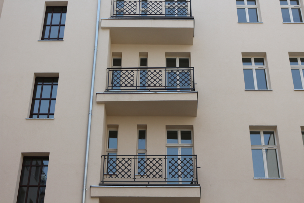 Plac Bernardyński mieszkania komunalne - Leon Bielewicz