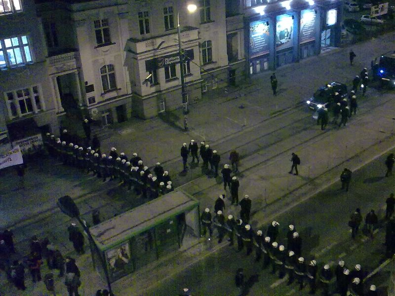 Demonstracja pod biurem PO - Agnieszka Skoczek