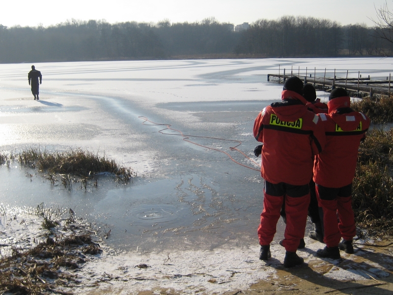 Pokazy ratownictwa na lodzie - Jacek Butlewski