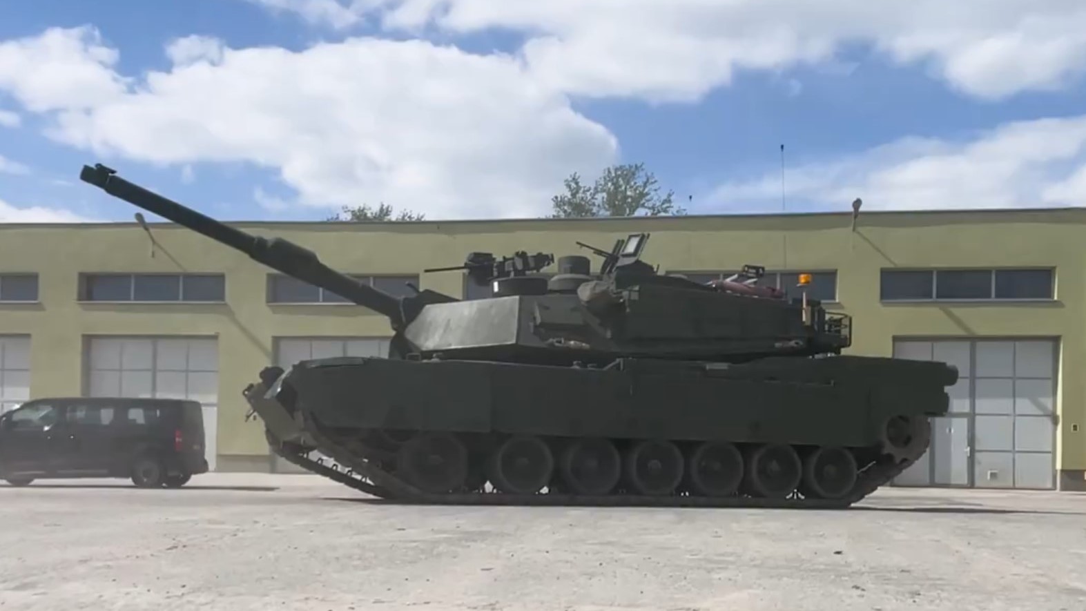 czołg na targach - Targi Poznańskie