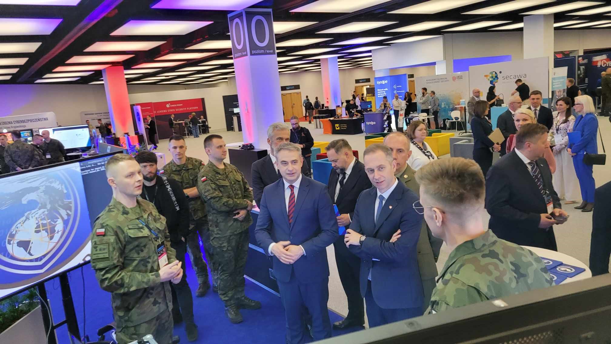 Cezary Tomczyk INSECON - Krzysztof Polasik - Radio Poznań