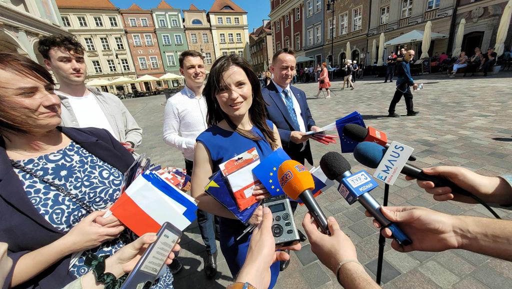 flagi wojewoda rozdwała flagi poznań - Krzysztof Polasik - Radio Poznań