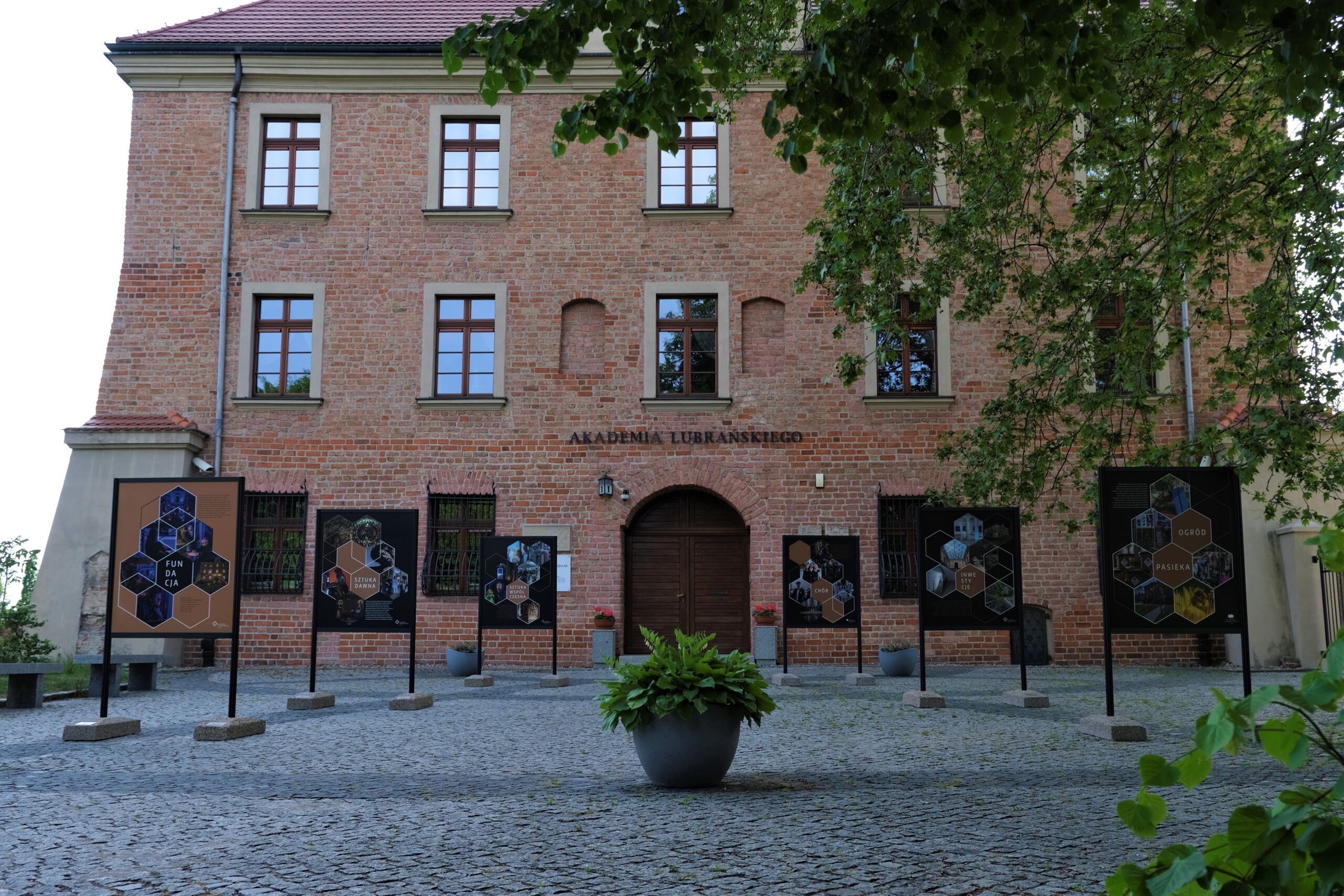 akademia lubrańskiego - Akademia Lubrańskiego