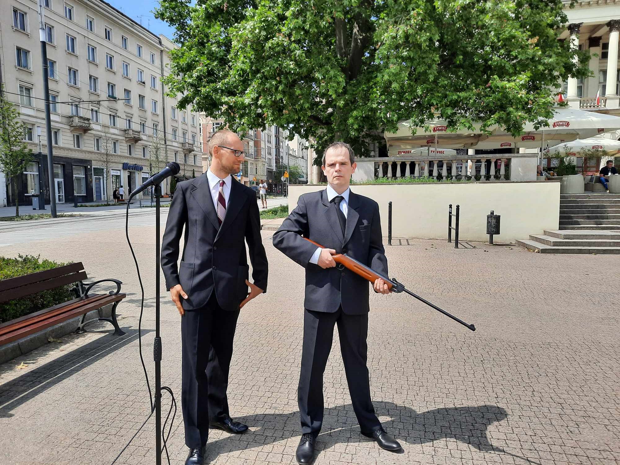 przemysław grzegorek z wiatrówką - Adam Michalkiewicz  - Radio Poznań