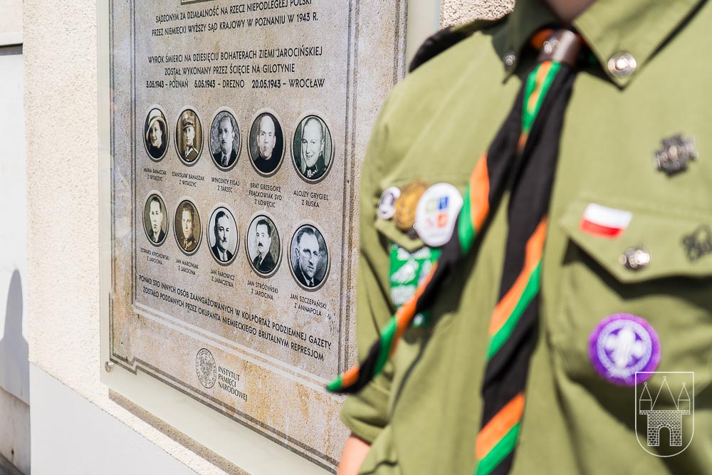 tablica straceń bohaterów ziemi jarocińskiej - UM Jarocin