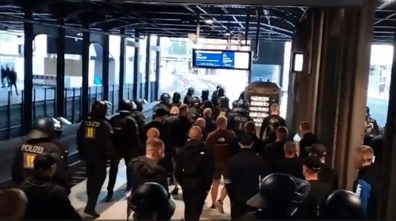 pseudokibice hamburg  - KWP