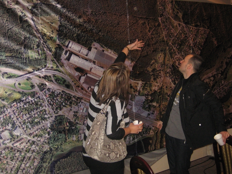 Mieszkańcy na spotkaniu ws. Volkswagena - Jacek Butlewski