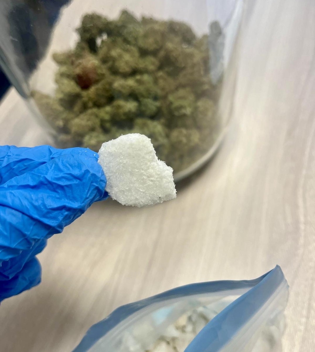 Włamywali się na platformy medyczne i wystawiali fałszywe recepty na leki narkotyczne - KPP Piła