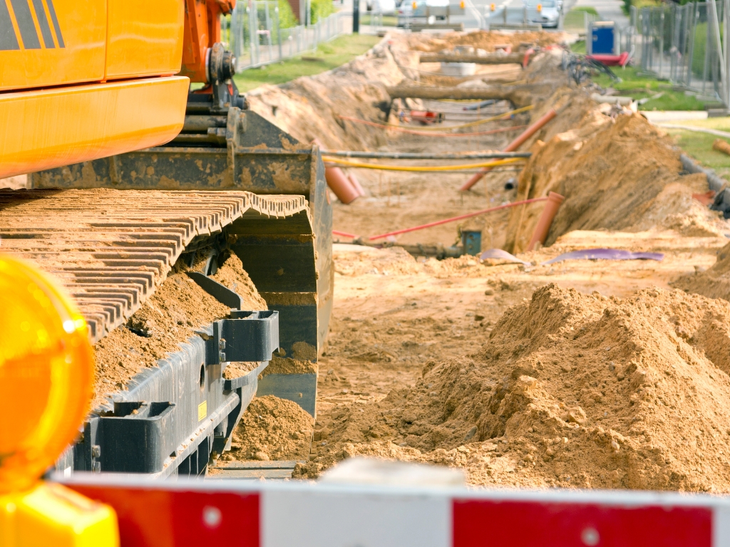 remont ulica droga - Canva