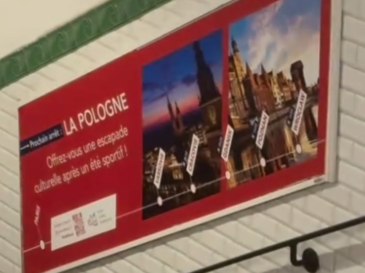 Paryż billboard - Polska Organizacja Turystyczna