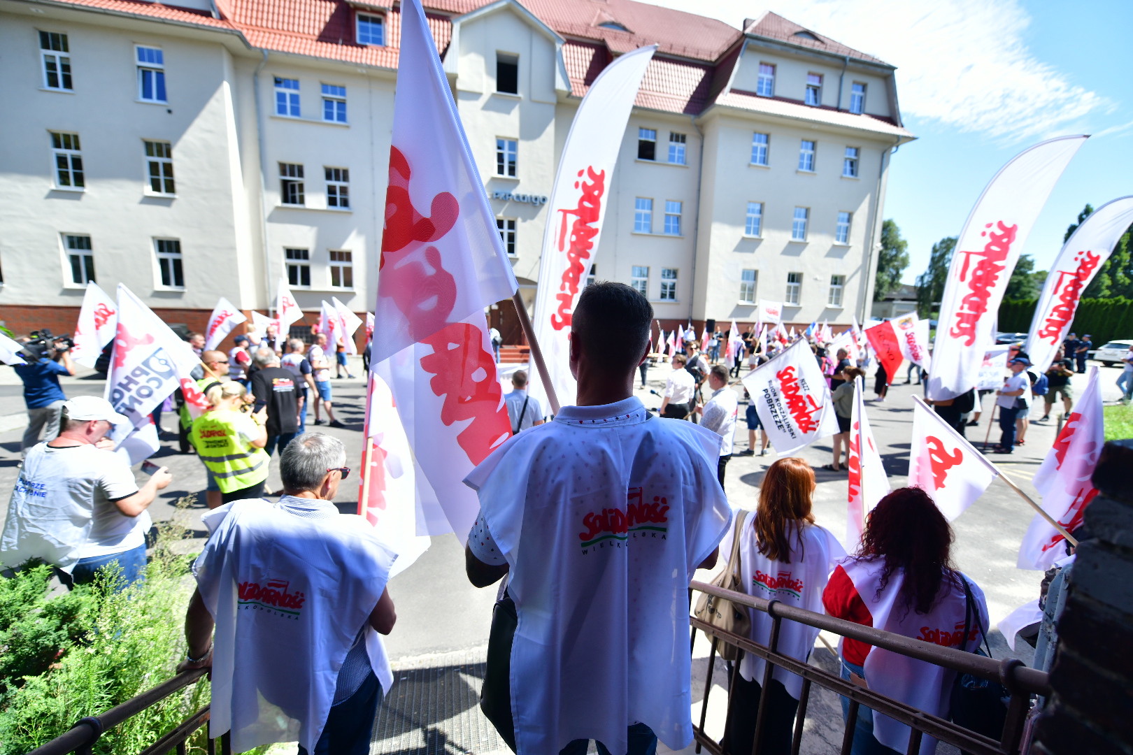 pkp cargo pikieta - Wojtek Wardejn - Radio Poznań