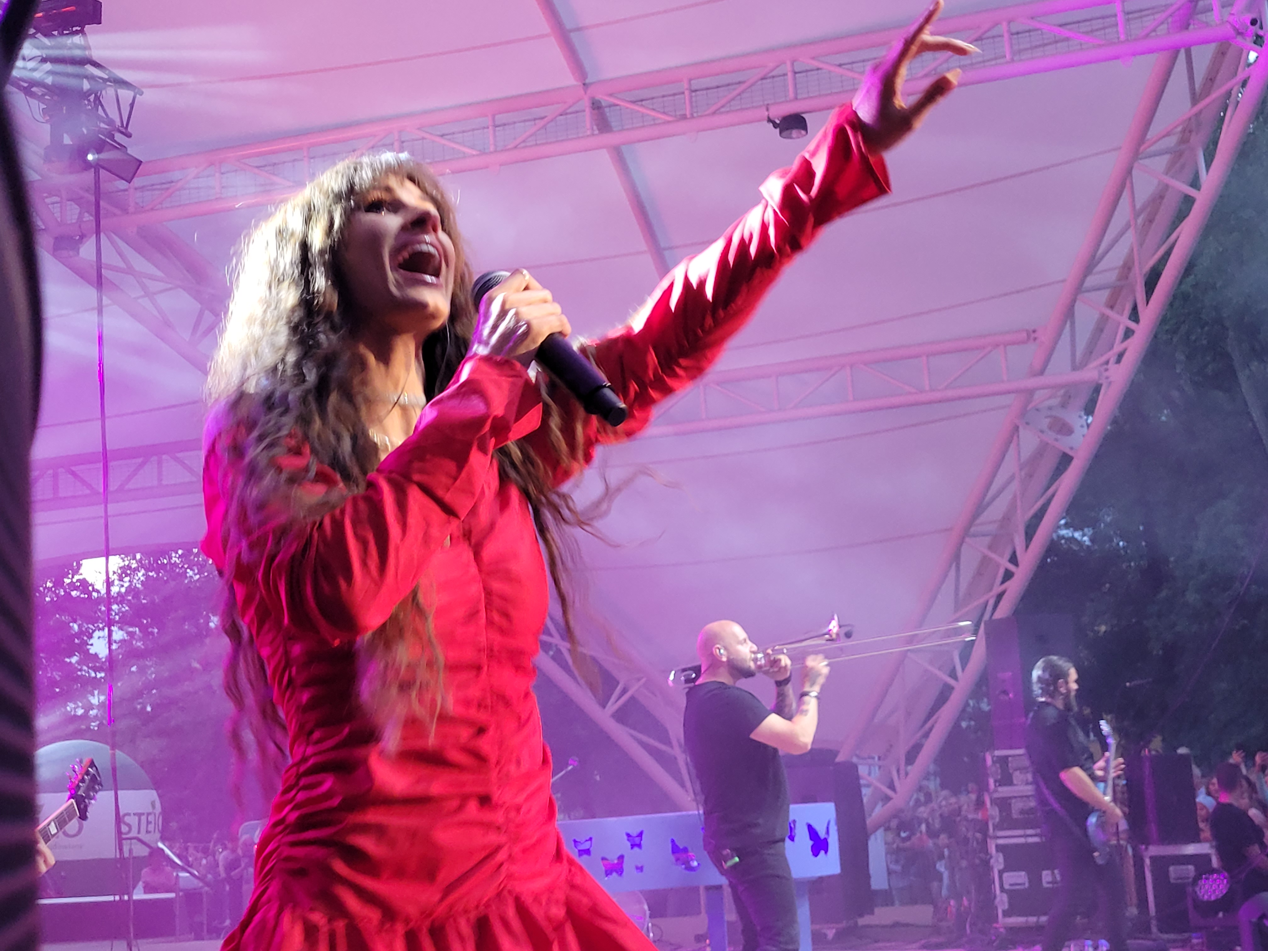 Sylwia Grzeszczak zamyka Dni Ziemi Czarnkowskiej - Marek Wolski - Radio Poznań