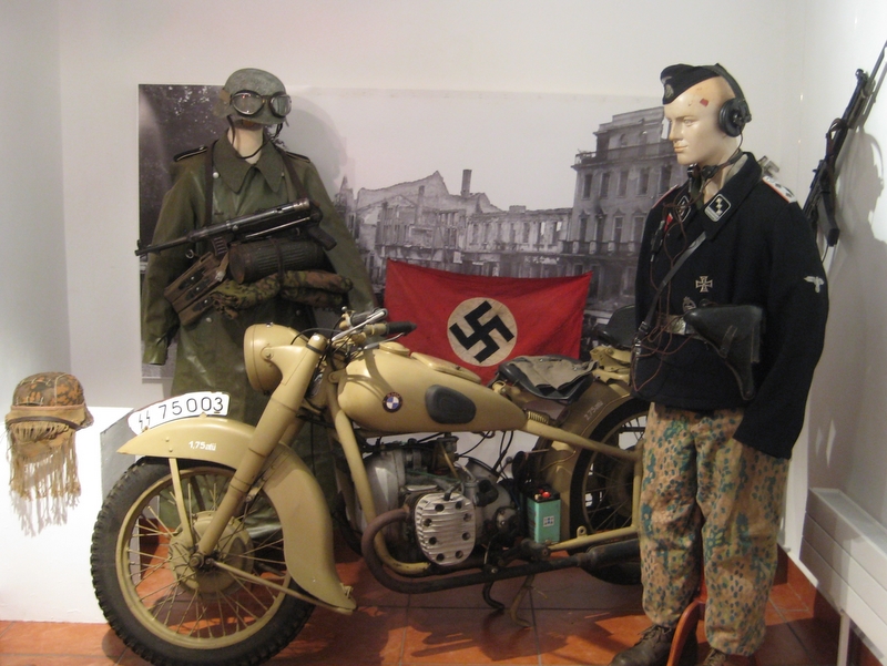 Wystawa - skarby spod ziemi - wyzwolenie Piły - Wiesława Pinkowska