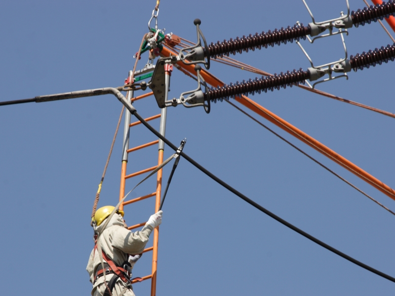 Naprawa linii średniego napięcia - Energa