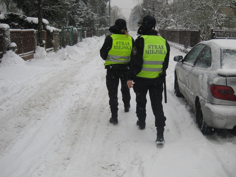 Strażnicy miejscy - odśnieżanie - Jacek Butlewski