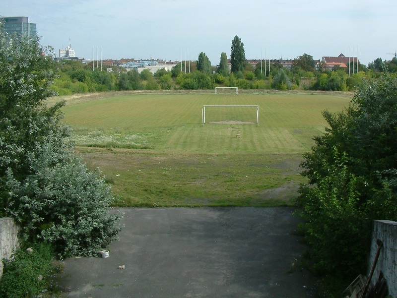 Stadion Szyca w 2007 - Radomil - CC Wikipedia