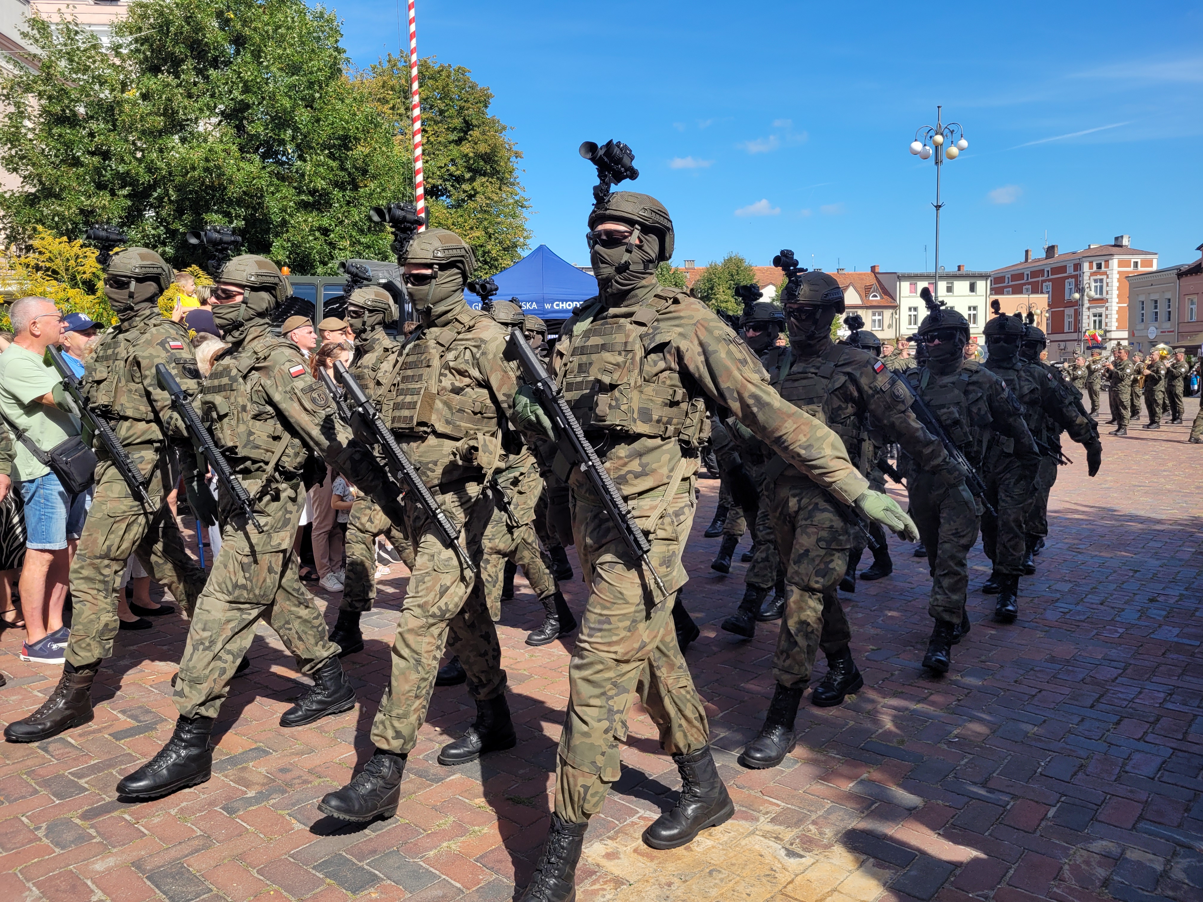 Żołnierze złożyli przysięgę w Chodzieży - Marek Wolski