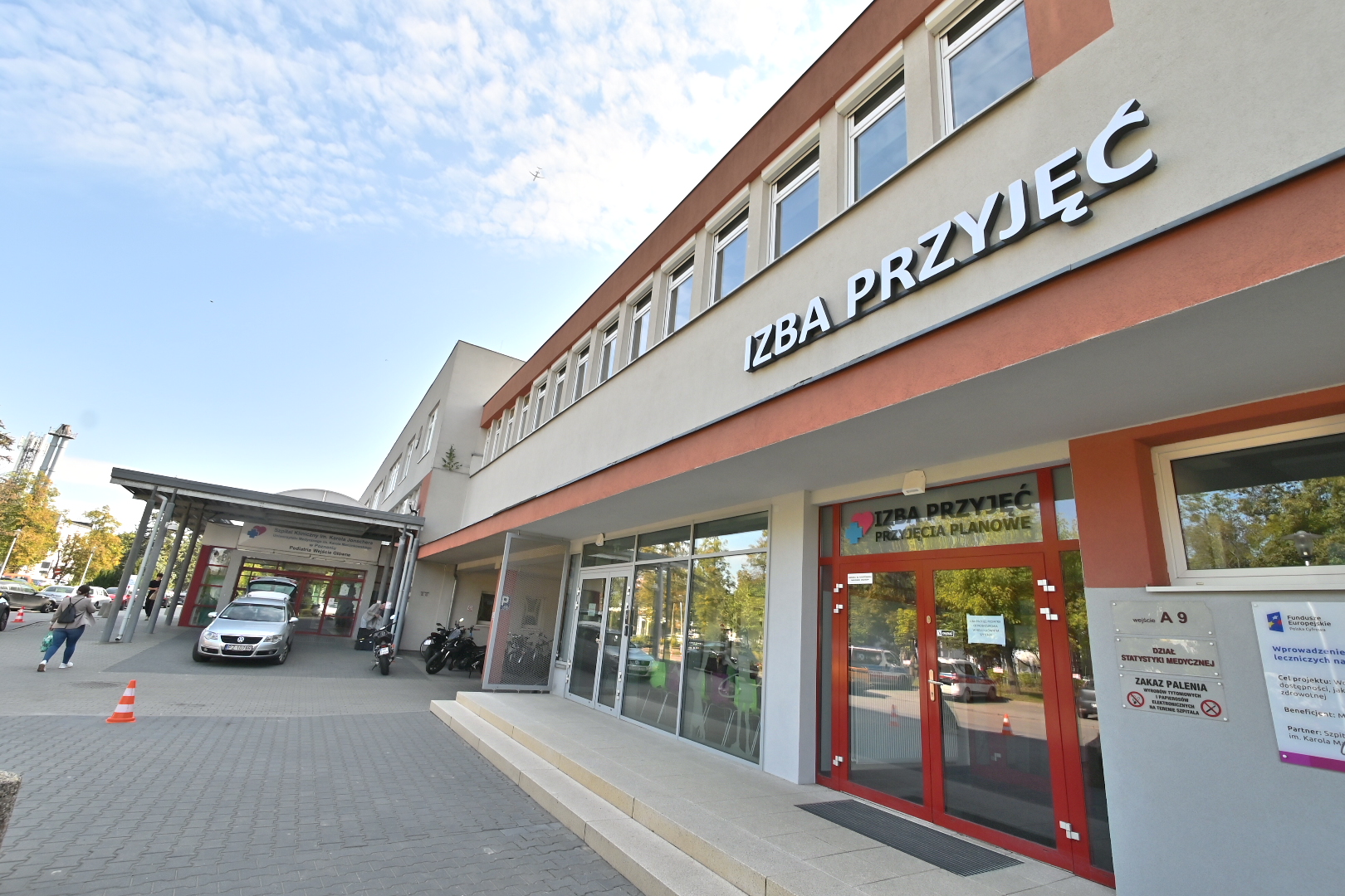 remont izby przyjęć w Szpitalu Dziecięcym im. Johschera - Wojtek Wardejn