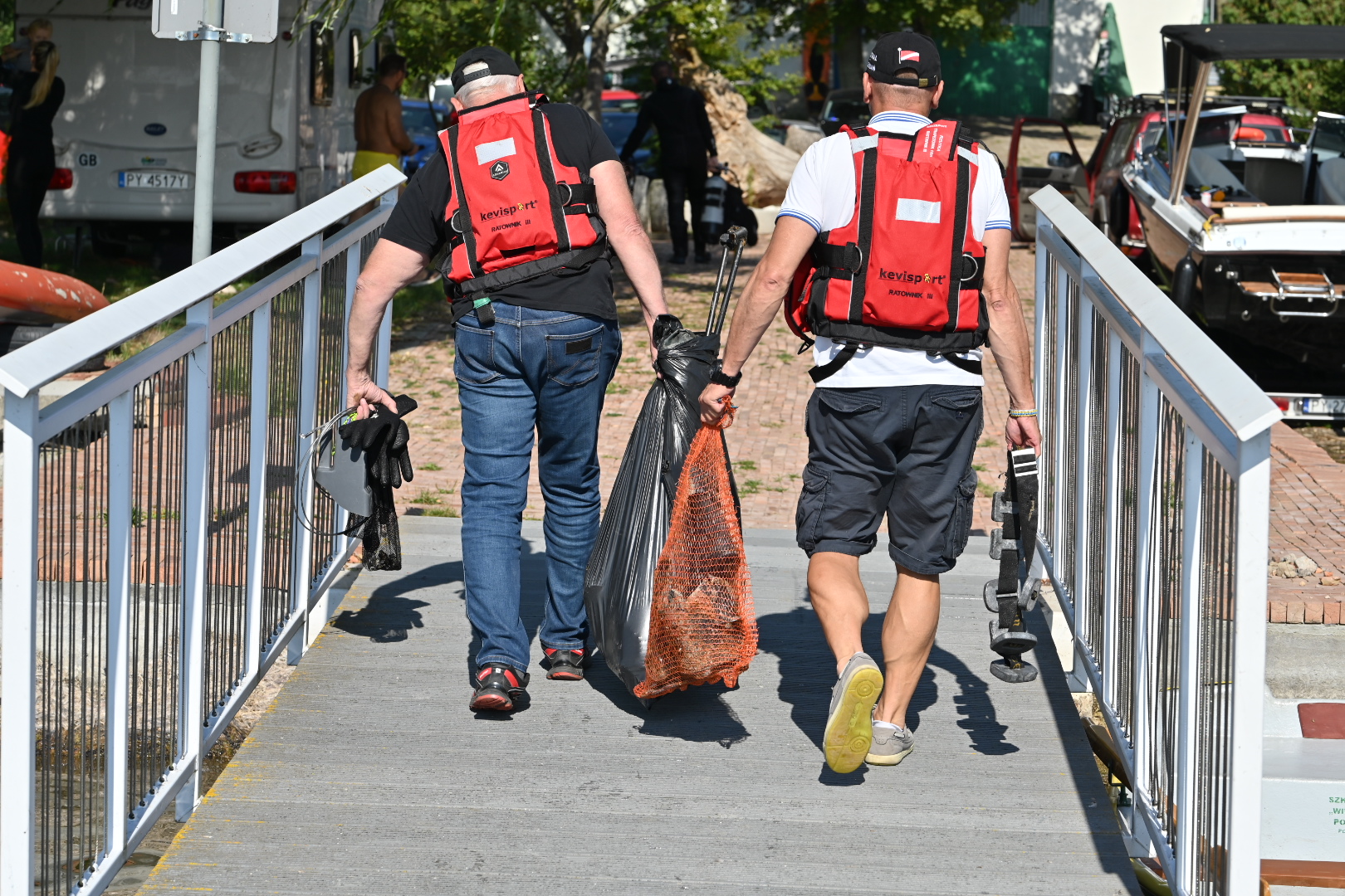 jezioro kierskie sprzątanie - Wojtek Wardejn - Radio Poznań