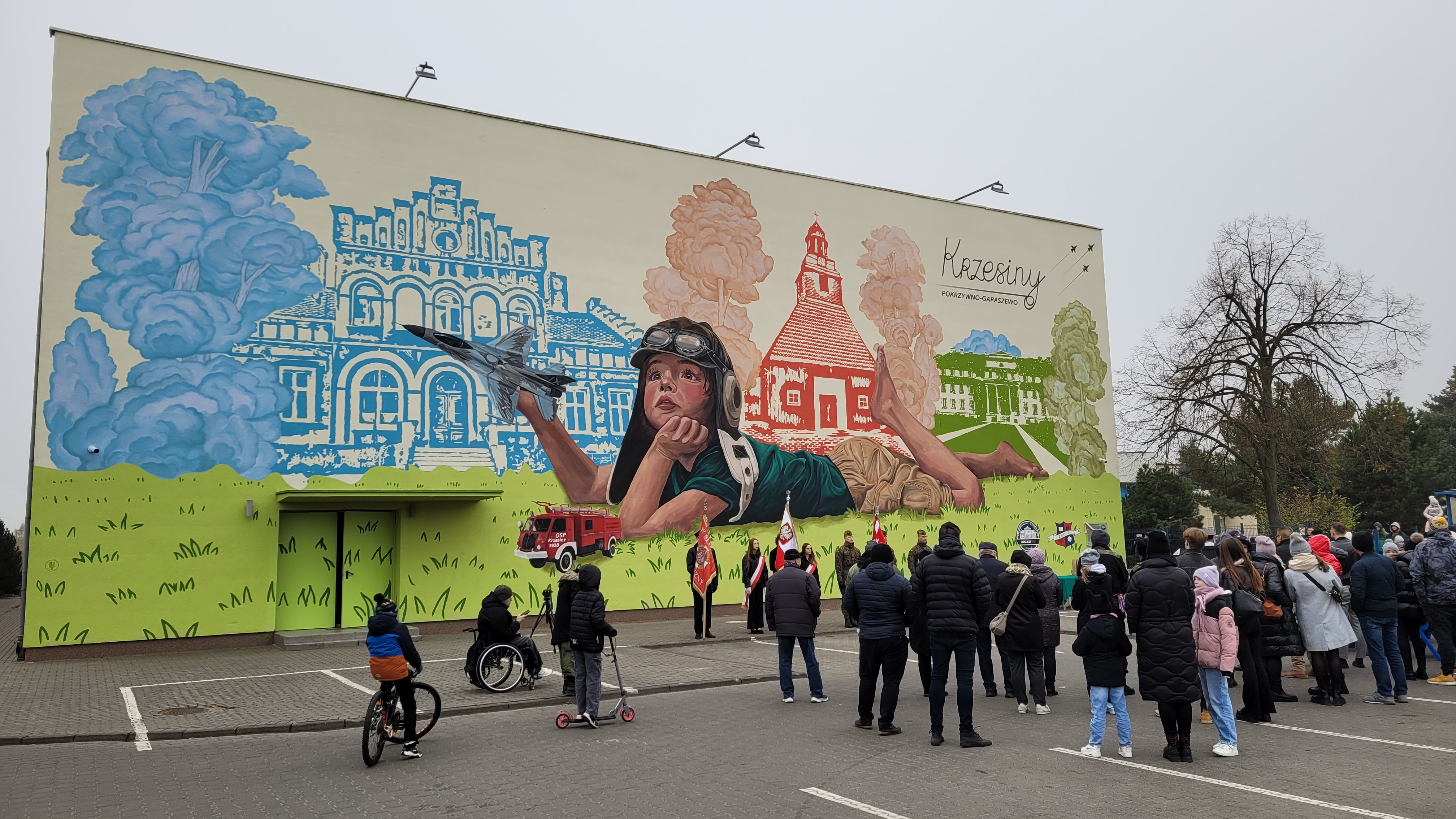 lotniczy mural krzesiny - Krzysztof Polasik