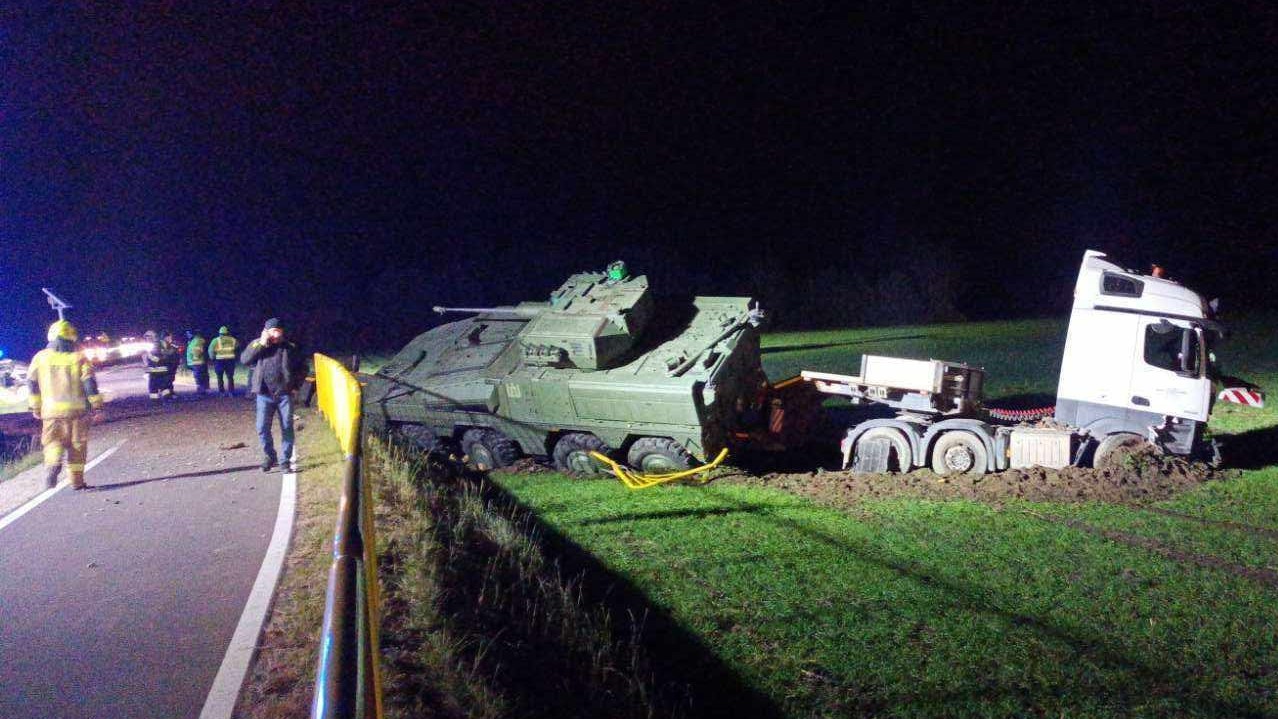 czołg w rowie - Motosygnały