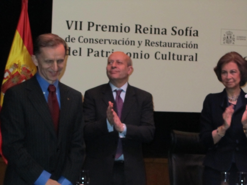 Ks. Piotr Nawrot, nagrodzony - organizator