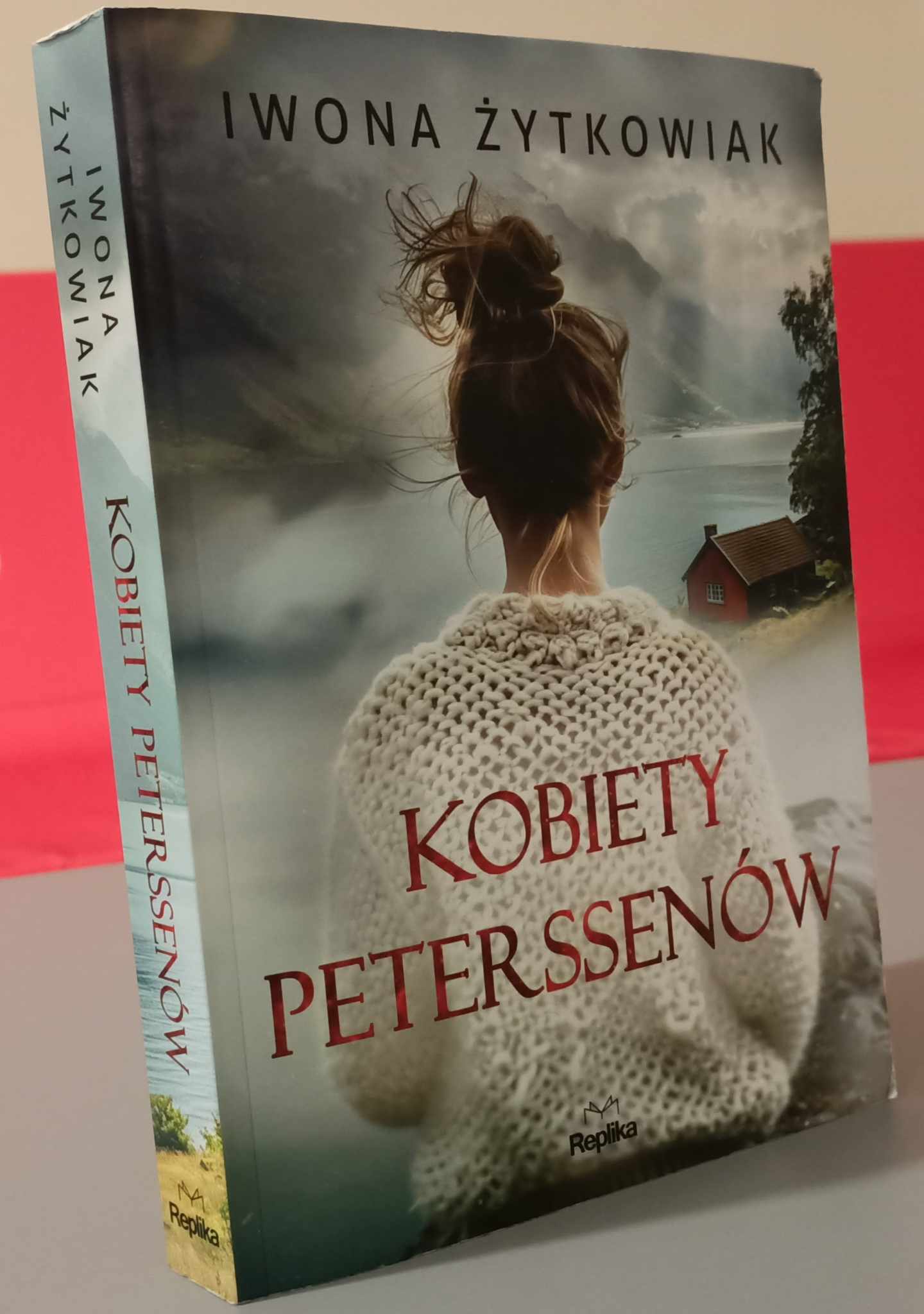 Kobiety Peterssenów - Joanna Divina