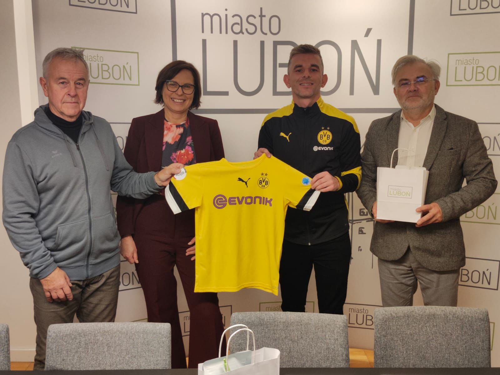 borussia dortmund w luboniu - LOSiR