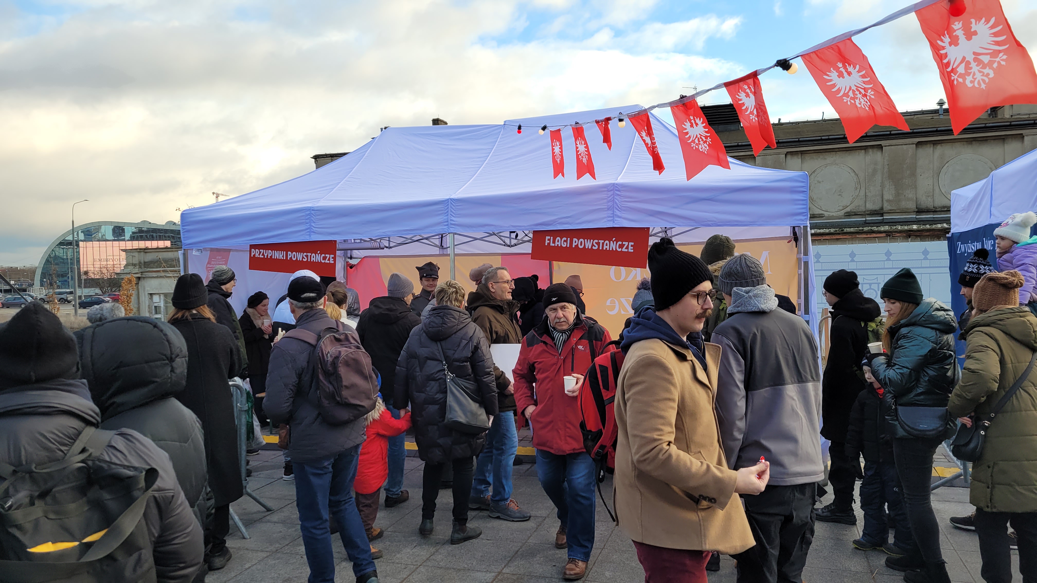 flagi powstańcze - Krzysztof Polasik - Radio Poznań