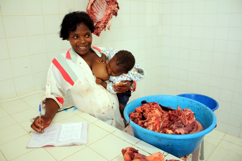 Rzeźnik w Angoli - Mirosław Wlekły