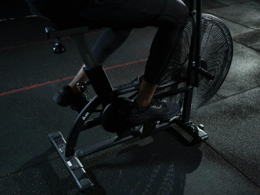 rower stacjonarny - Pexels