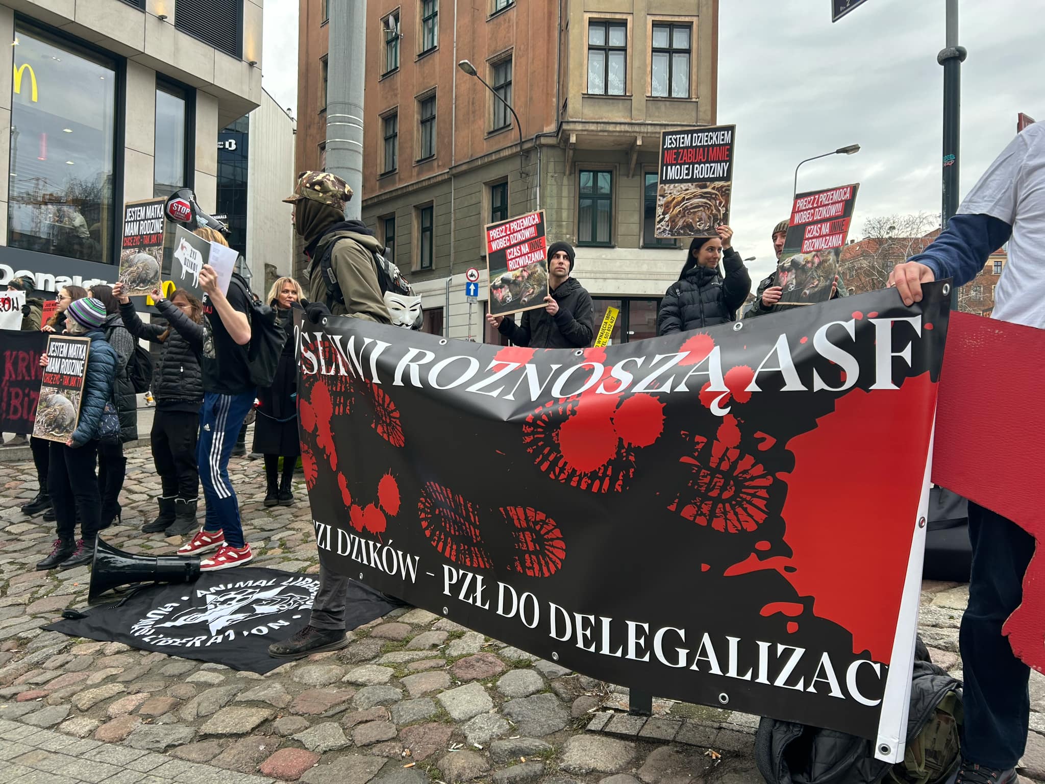 dZIKI PROTEST - Szymon Majchrzak - Radio Poznań