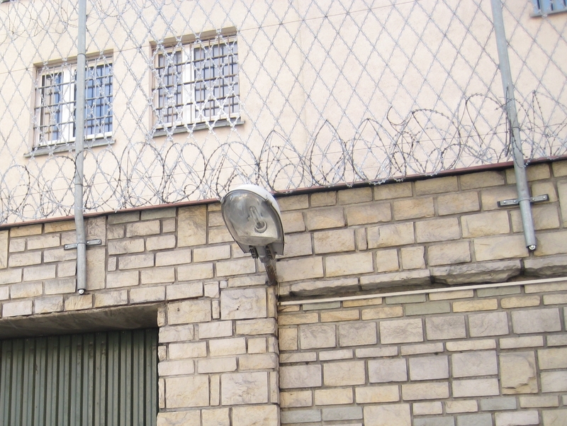 Areszt Śledczy - kraty - Jacek Butlewski