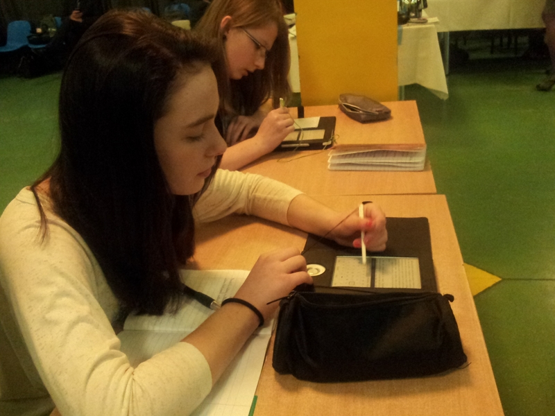 E-tornister. Uczniowie z tabletami - Jarosław Wardawy