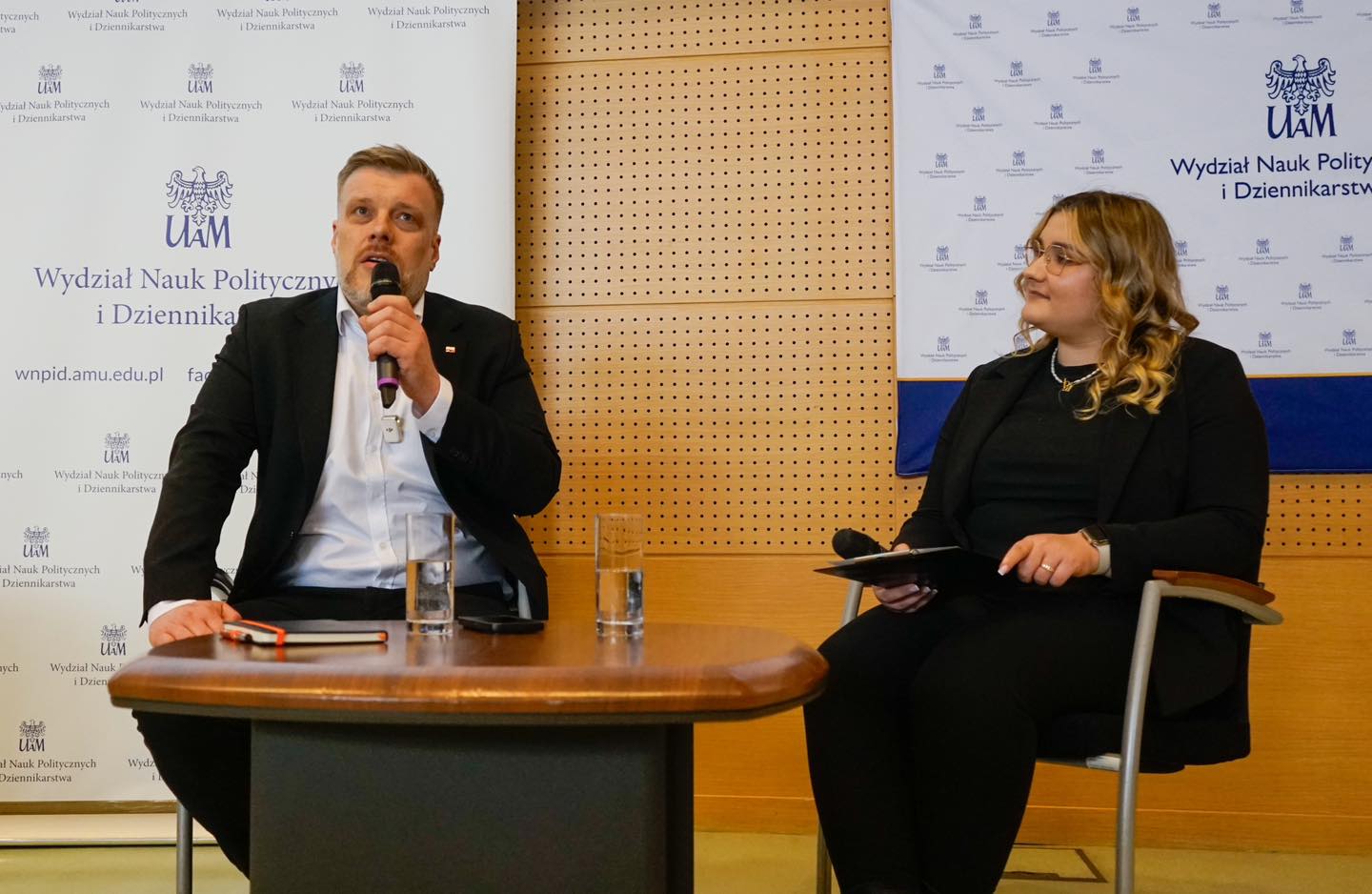 Wydział Nauk Politycznych i Dziennikarstwa - Wydział Nauk Politycznych i Dziennikarstwa - Facebook