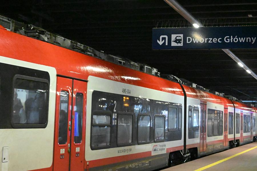 koleje wielkopolskie pociąg - Eliza Hajdenrajch - Radio Poznań